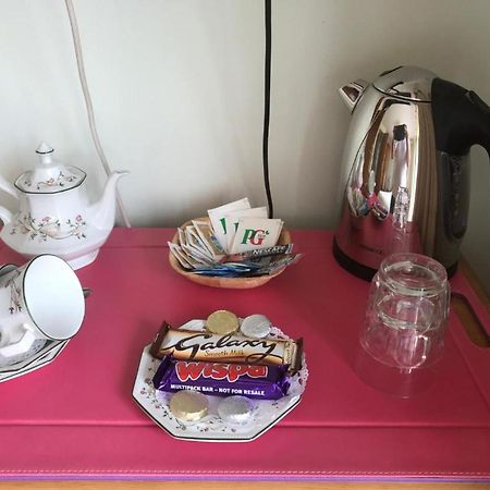 Room In Guest Room - Orchard Manor, Fore Street, Probus ترورو المظهر الخارجي الصورة